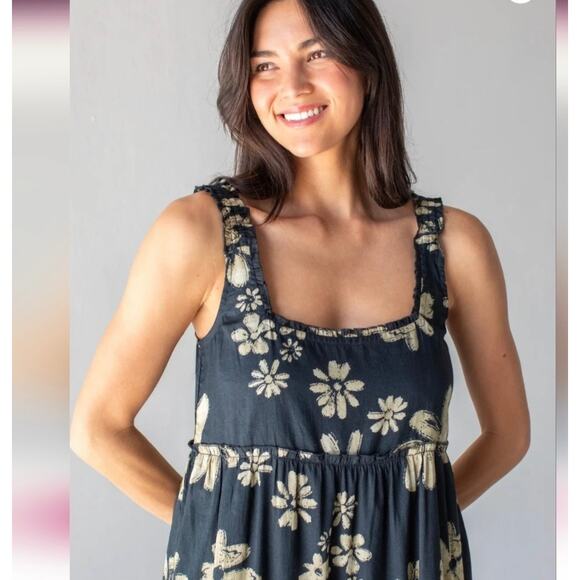 Natural Life Dresses & Skirts - NATURAL LIFE Navy Blue Floral Sleeveless Sundress with Cream Blooms